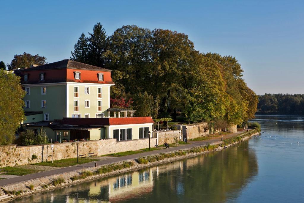 Gesundheitshotel Gugerbauer Schärding Exterior photo